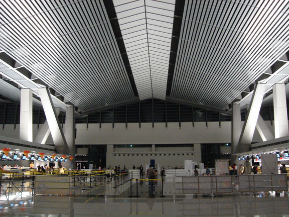 One of the halls of the NAIA Terminal 3. High high ceilings, there must have 